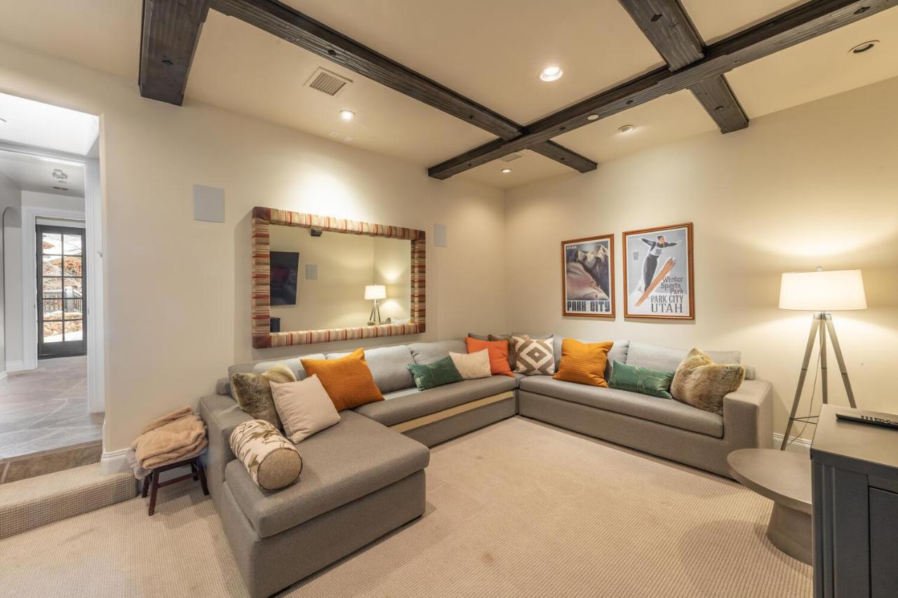 Deer Valley Luxury Home, Outdoor Seating, Hot Tub パークシティ エクステリア 写真