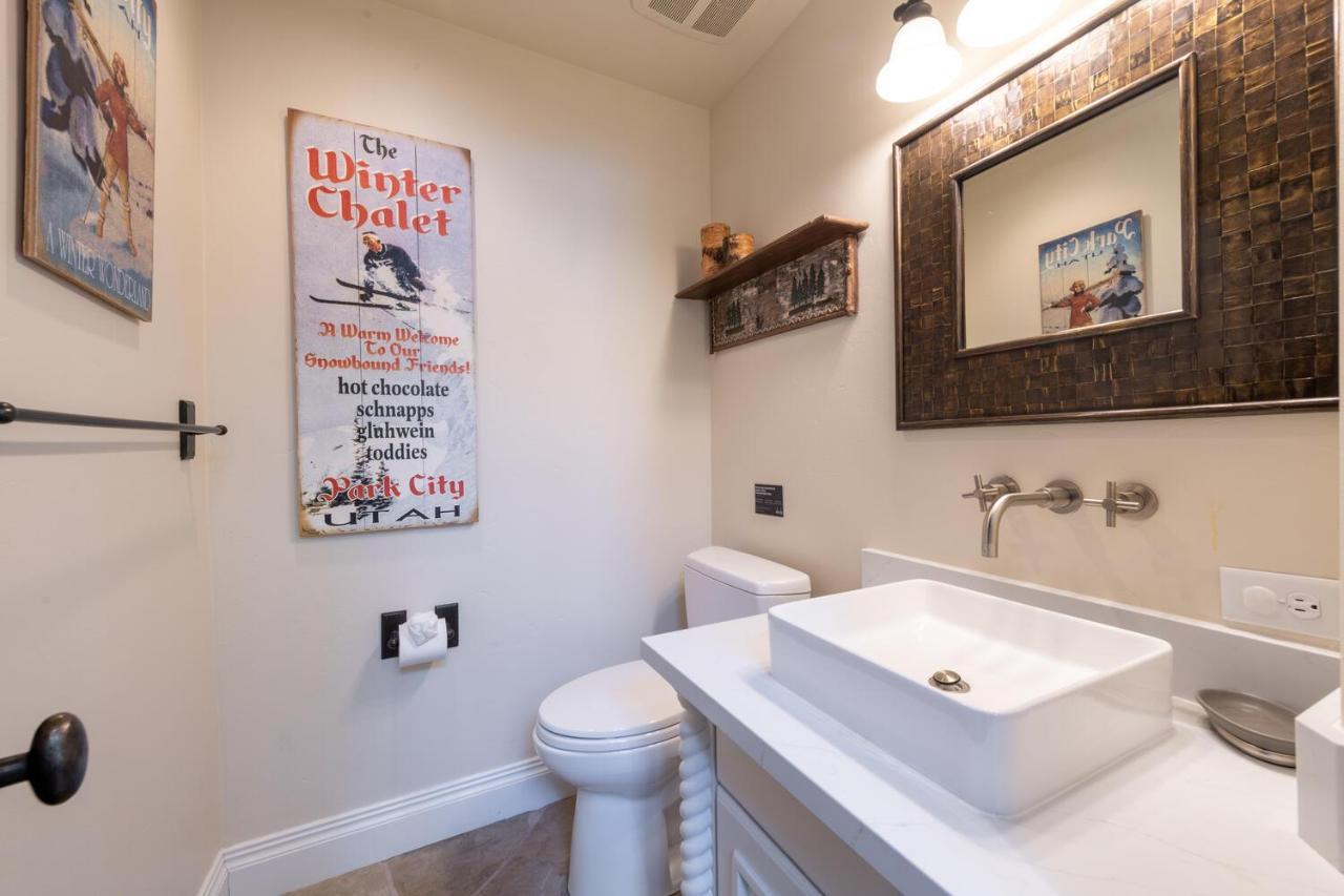 Deer Valley Luxury Home, Outdoor Seating, Hot Tub パークシティ エクステリア 写真